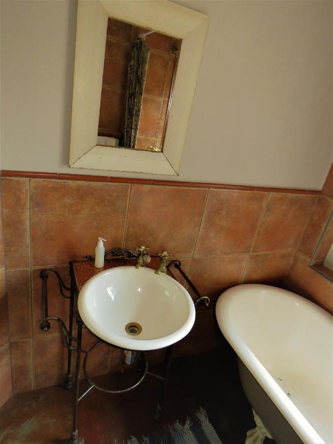 Fountain Baths Guest Cottages バーバートン エクステリア 写真