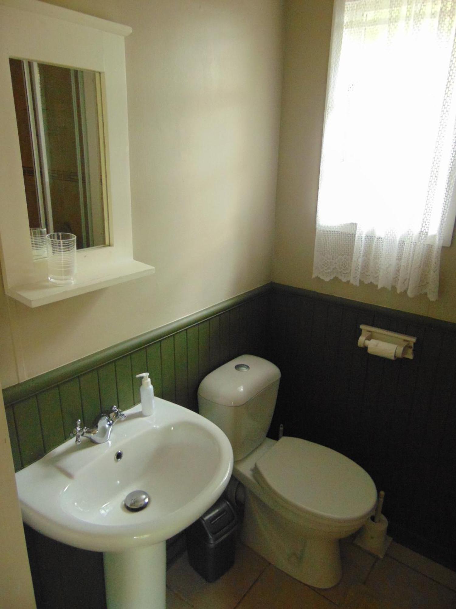Fountain Baths Guest Cottages バーバートン エクステリア 写真